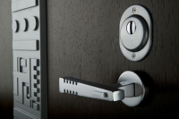 Стальные двери – надлежащая безопасность каждого дома